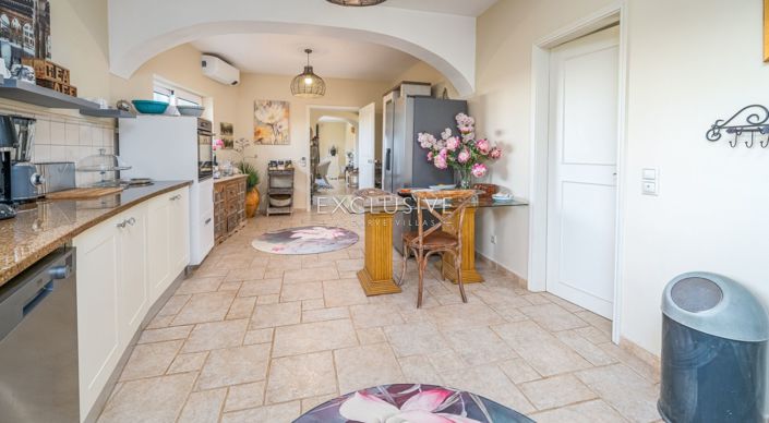 Image No.18-Villa for sale