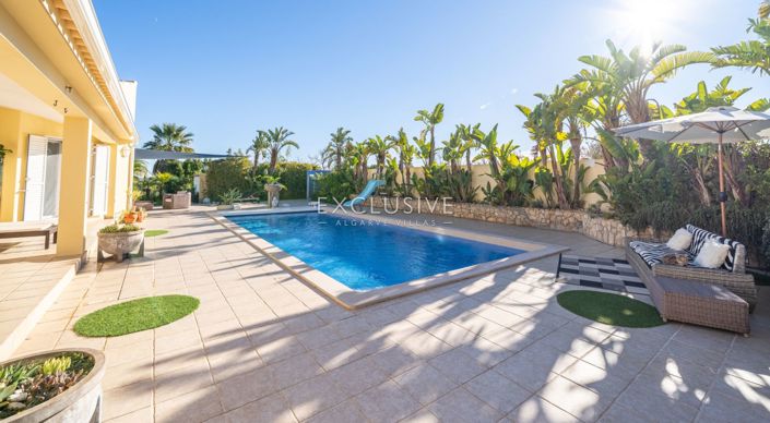 Image No.19-Villa for sale