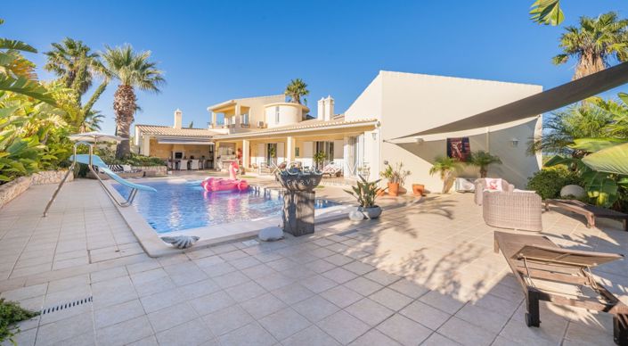 Image No.21-Villa for sale