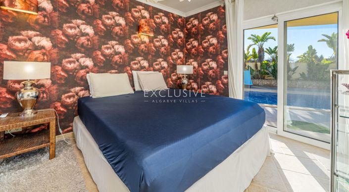 Image No.27-Villa for sale