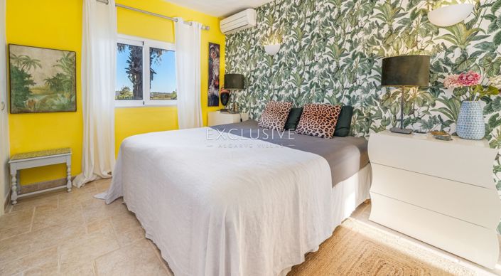 Image No.30-Villa for sale