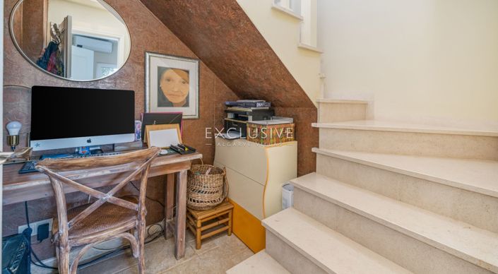 Image No.35-Villa for sale