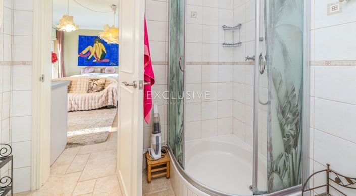 Image No.39-Villa for sale