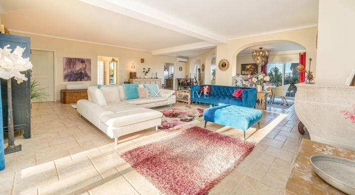 Image No.8-Villa for sale