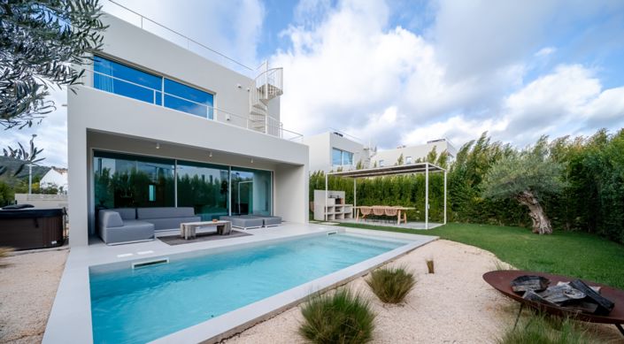 Image No.19-3 Bed Villa for sale