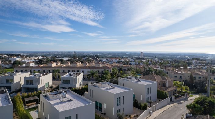 Image No.3-3 Bed Villa for sale