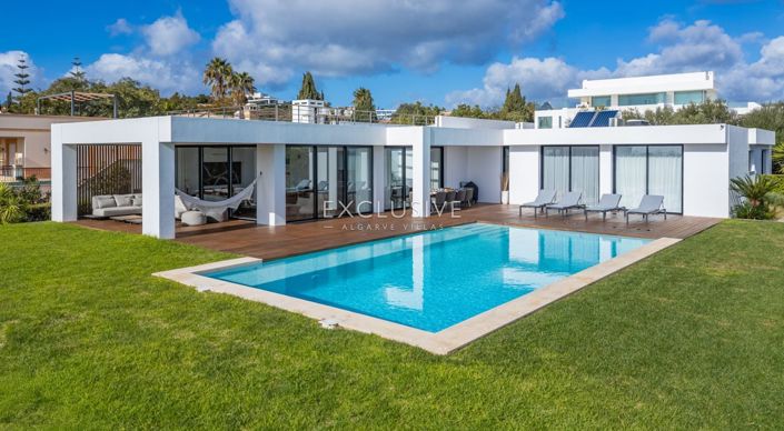 Image No.1-5 Bed Villa for sale