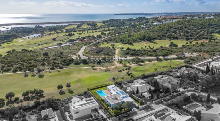 Image No.2-5 Bed Villa for sale