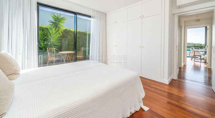 Image No.27-5 Bed Villa for sale