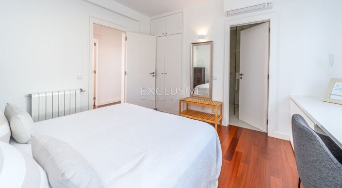 Image No.32-5 Bed Villa for sale