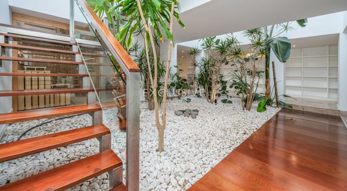 Image No.42-5 Bed Villa for sale