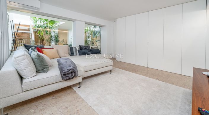 Image No.47-5 Bed Villa for sale