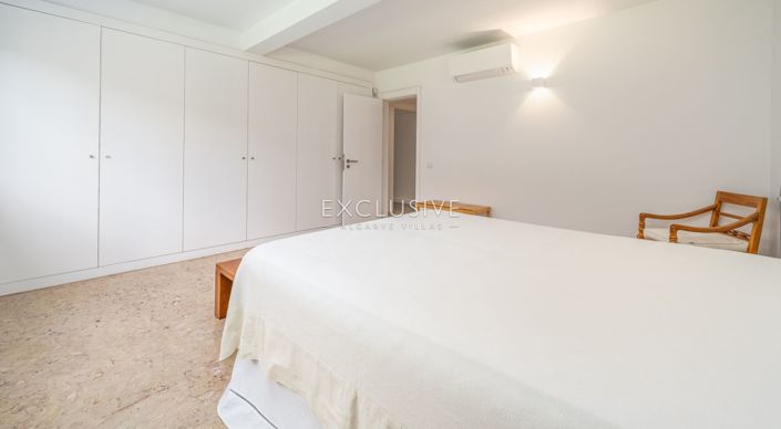 Image No.49-5 Bed Villa for sale