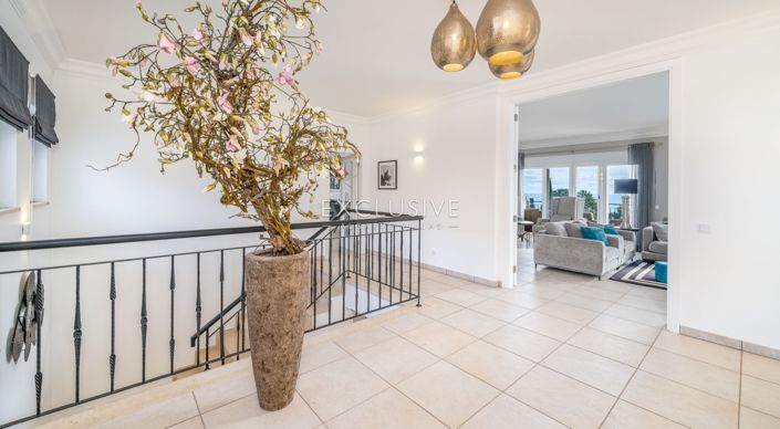 Image No.2-4 Bed Villa for sale