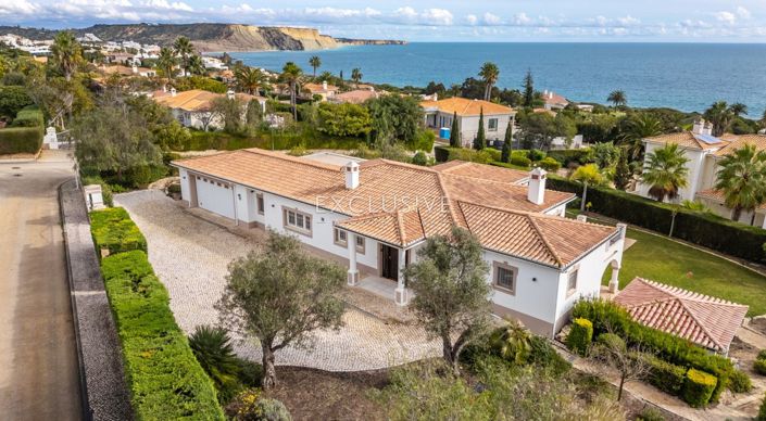 Image No.38-4 Bed Villa for sale