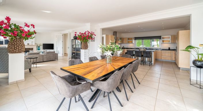 Image No.6-4 Bed Villa for sale