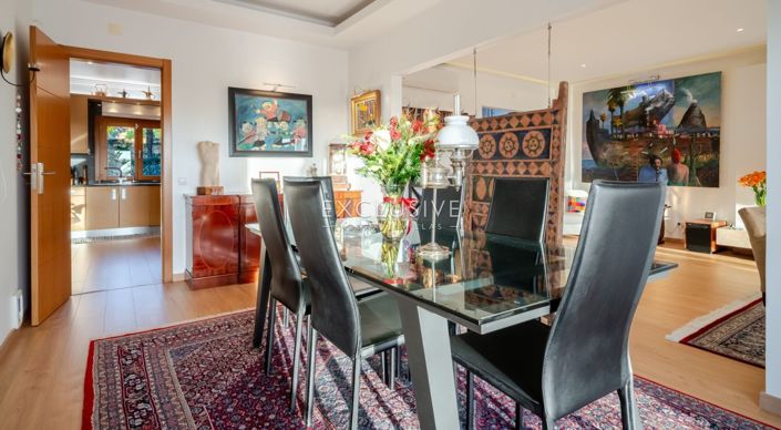 Image No.27-5 Bed Villa for sale