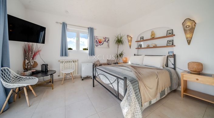 Image No.12-6 Bed Villa for sale