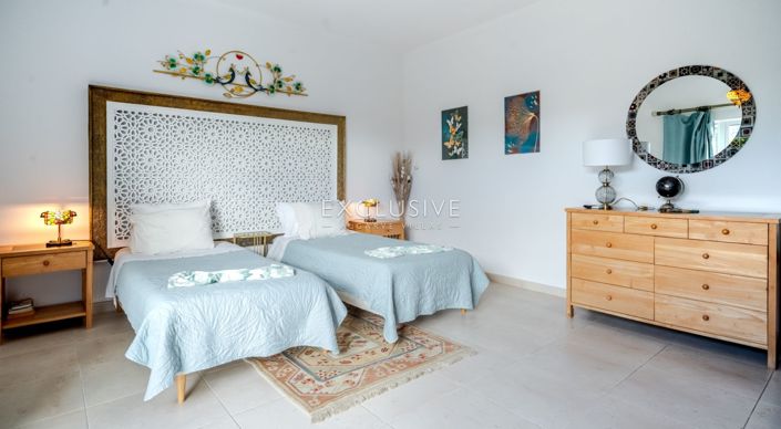 Image No.15-6 Bed Villa for sale