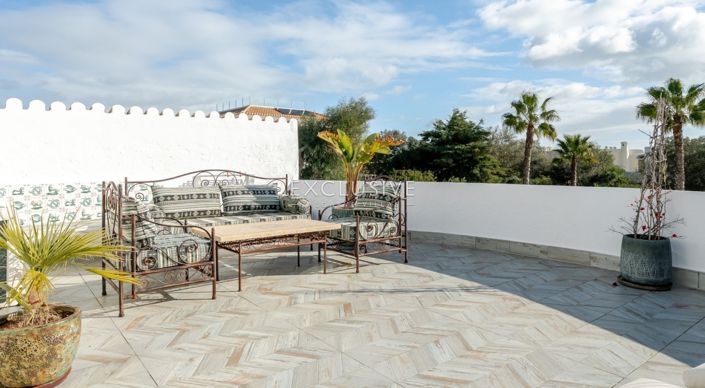 Image No.17-6 Bed Villa for sale