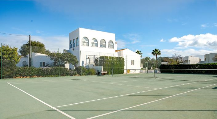 Image No.2-6 Bed Villa for sale