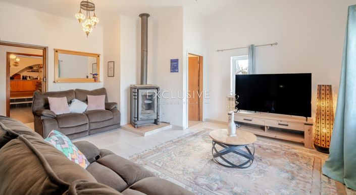 Image No.3-6 Bed Villa for sale