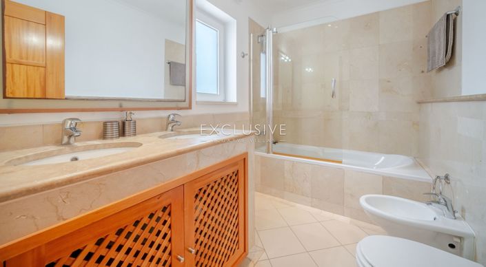 Image No.18-2 Bed Apartment for sale