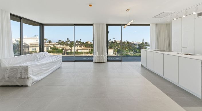 Image No.12-3 Bed Apartment for sale