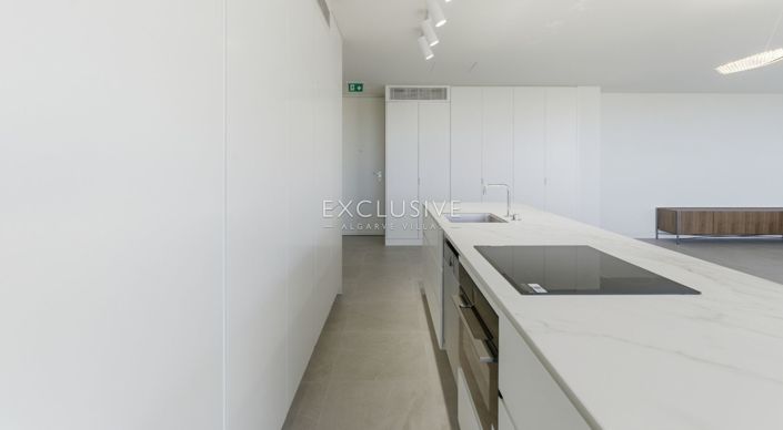Image No.17-3 Bed Apartment for sale