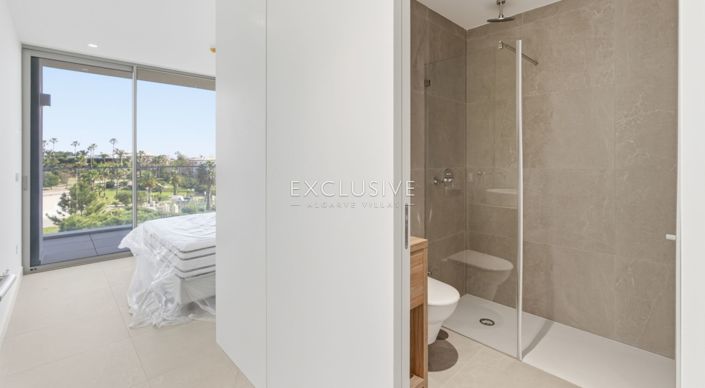 Image No.19-3 Bed Apartment for sale