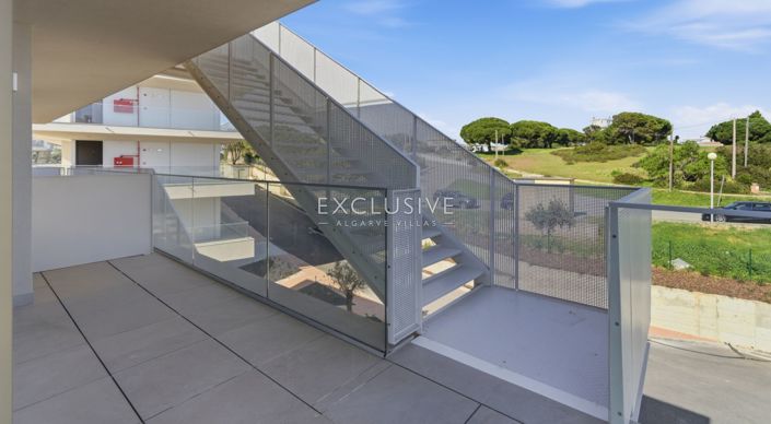 Image No.24-3 Bed Apartment for sale