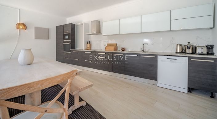 Image No.10-3 Bed Villa for sale