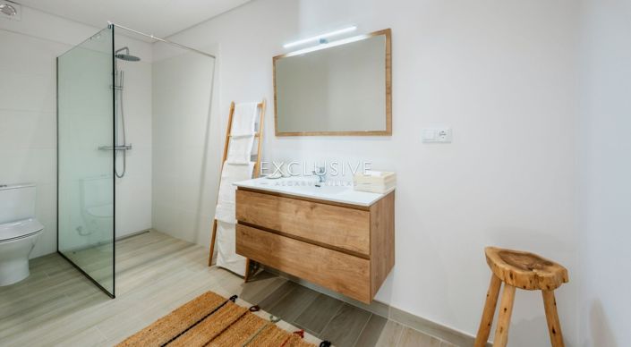 Image No.12-1 Bed Villa for sale