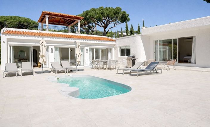 Image No.3-3 Bed Villa for sale