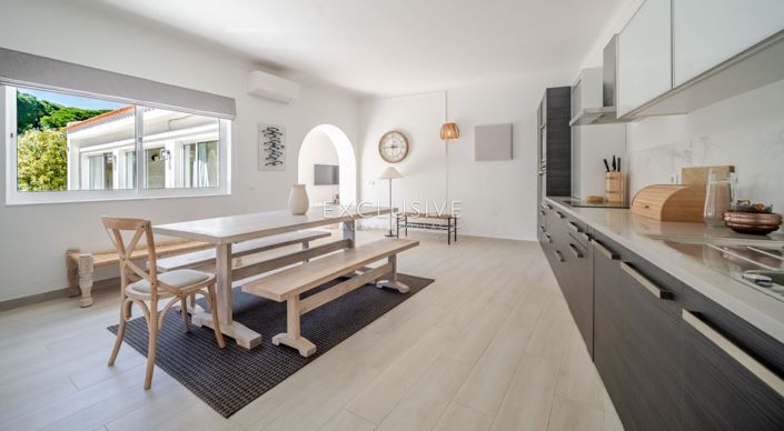 Image No.9-3 Bed Villa for sale