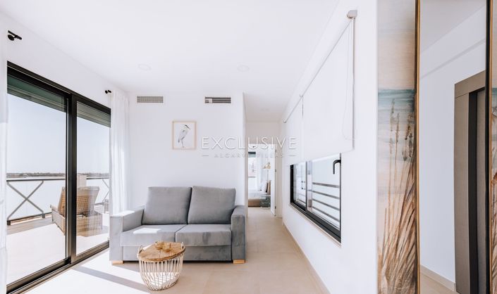 Image No.18-3 Bed Apartment for sale
