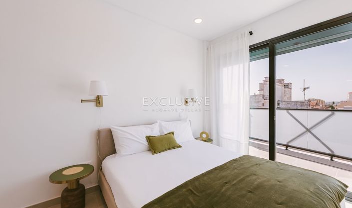 Image No.24-3 Bed Apartment for sale