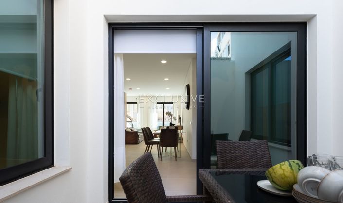 Image No.30-2 Bed Apartment for sale