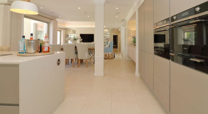 Image No.12-4 Bed Villa for sale