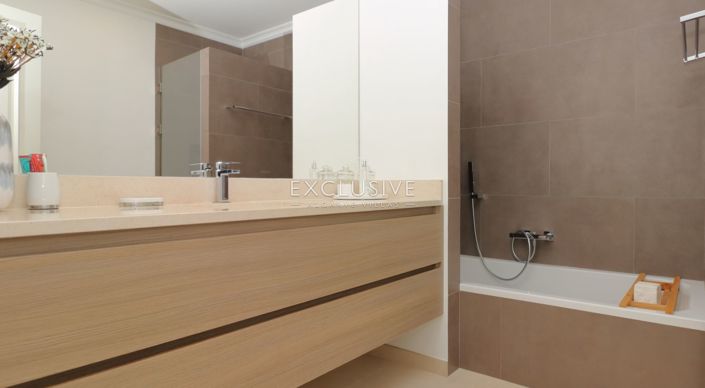 Image No.19-4 Bed Villa for sale