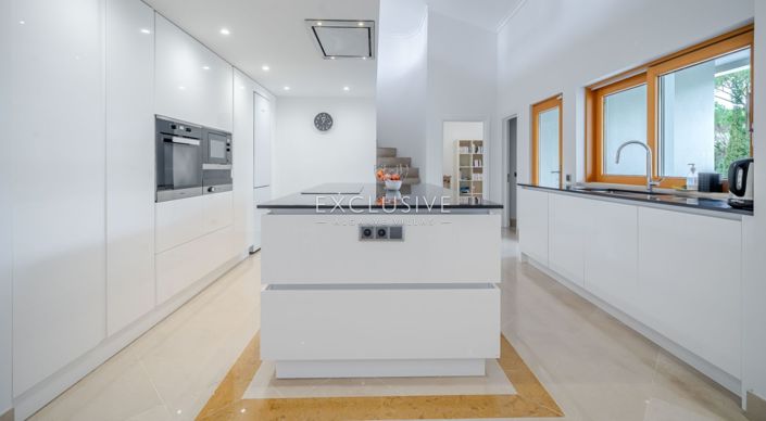 Image No.21-4 Bed Villa for sale