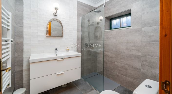 Image No.16-3 Bed Villa for sale