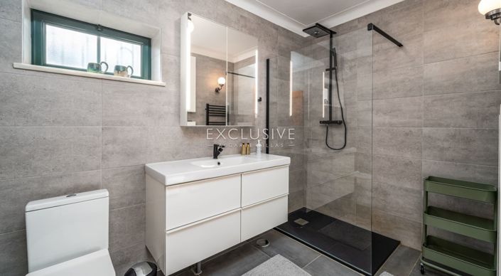 Image No.19-3 Bed Villa for sale