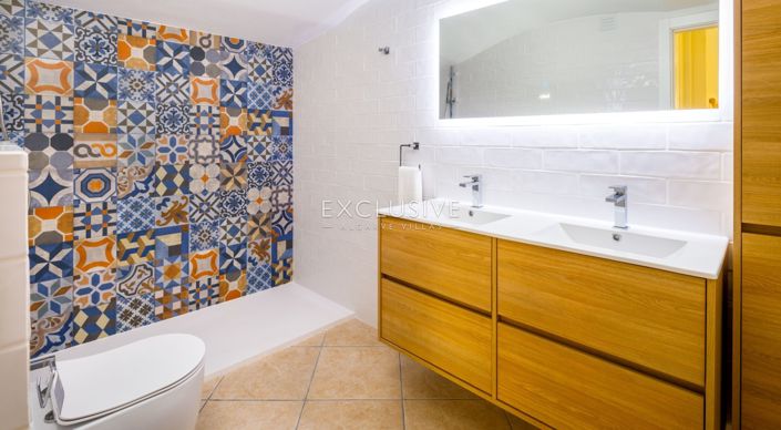 Image No.4-Villa de 4 chambres à vendre à Lagoa