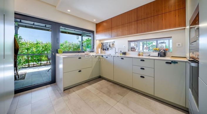 Image No.11-3 Bed Villa for sale