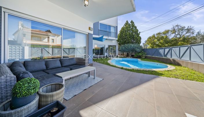 Image No.2-5 Bed Villa for sale