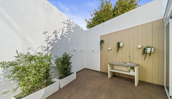 Image No.7-5 Bed Villa for sale