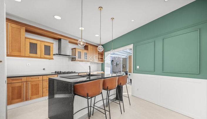 Image No.9-5 Bed Villa for sale