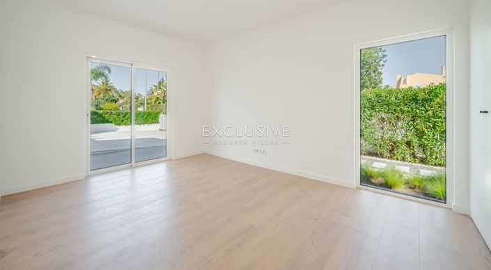 Image No.17-4 Bed Villa for sale