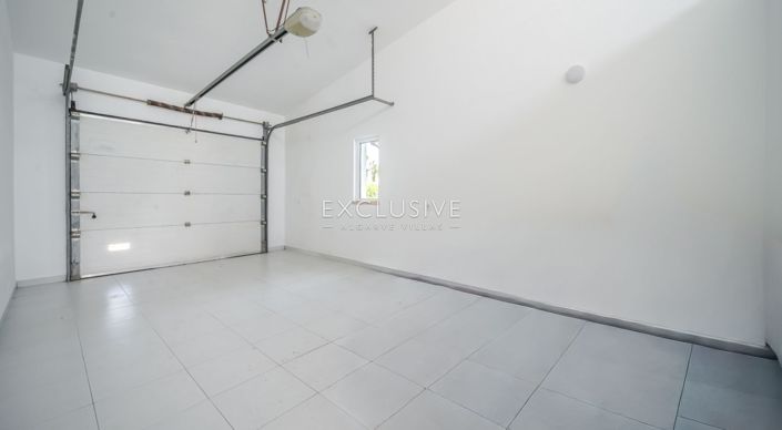 Image No.24-4 Bed Villa for sale